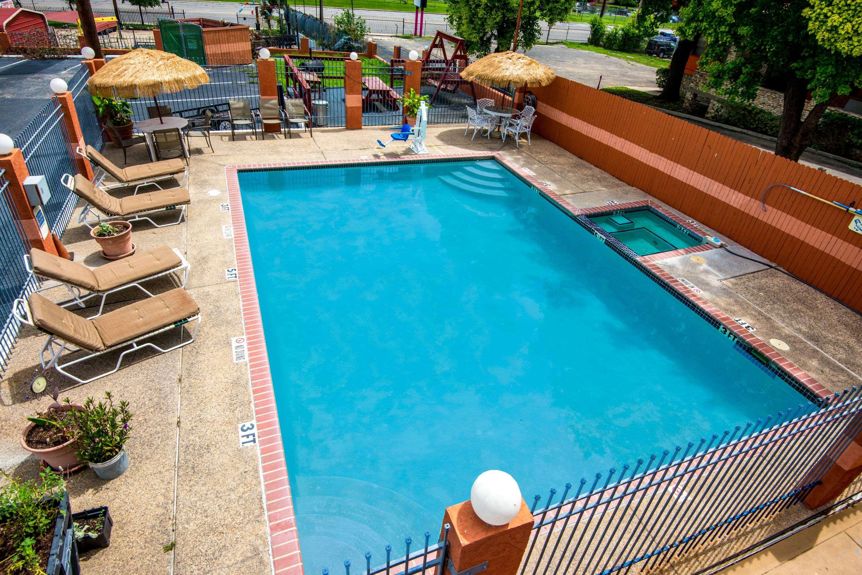Econo Lodge Inn & Suites Near Lackland Afb San Antonio Exteriér fotografie