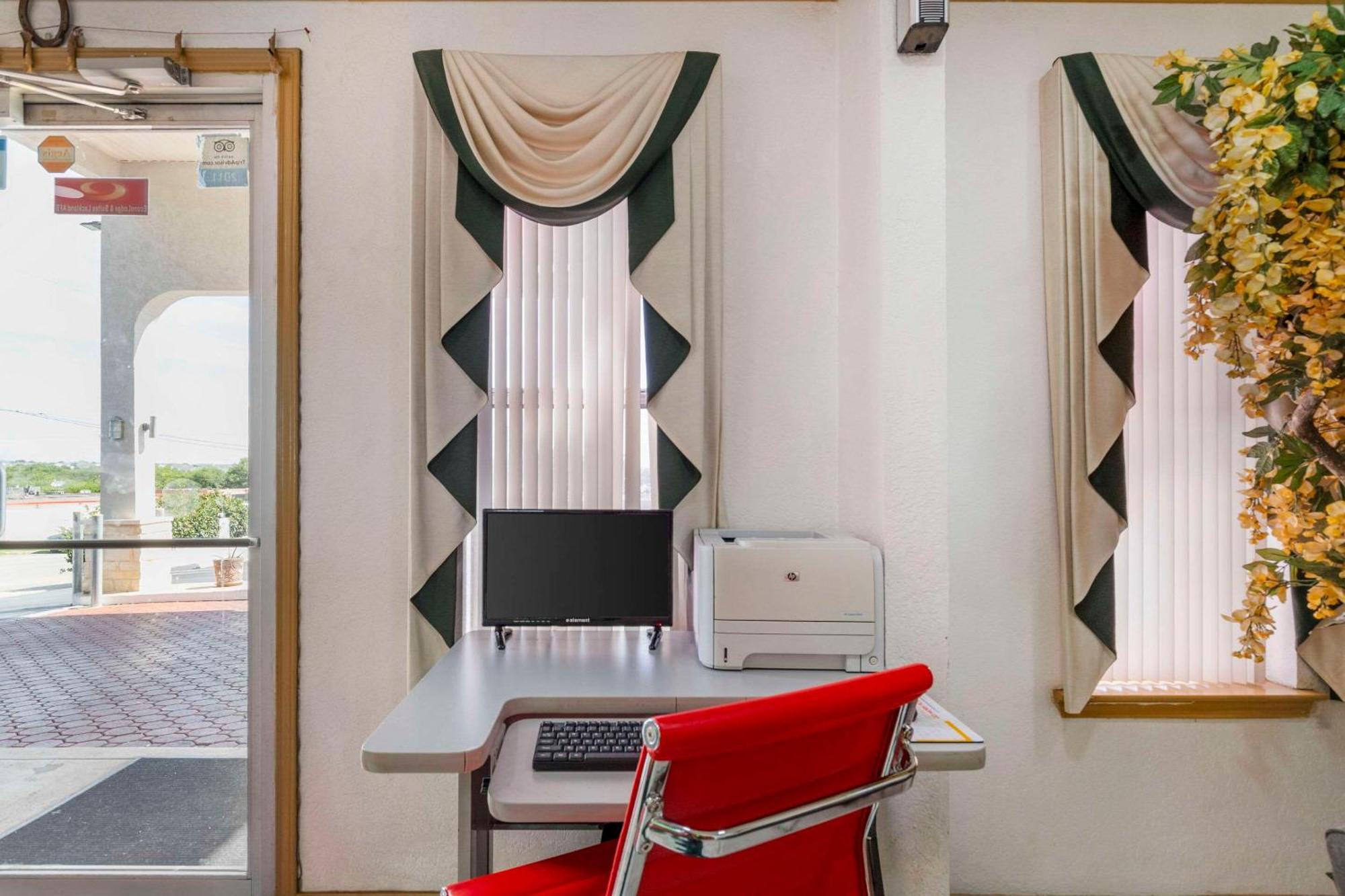 Econo Lodge Inn & Suites Near Lackland Afb San Antonio Exteriér fotografie